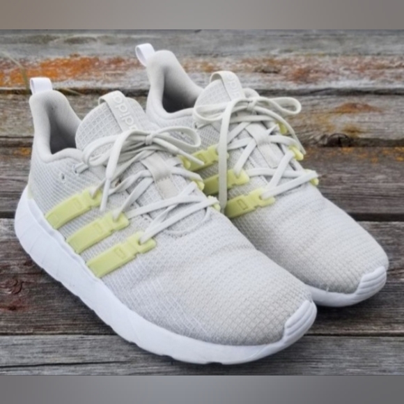 adidas Shoes - Adidas Questar Women's Sneakers Trainers Casual Shoes Low Shoes White  size 8